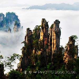 休閑自駕L線：張家界、袁家界、天子山、寶峰湖、猛洞河漂流、芙蓉鎮(zhèn)三晚四日游